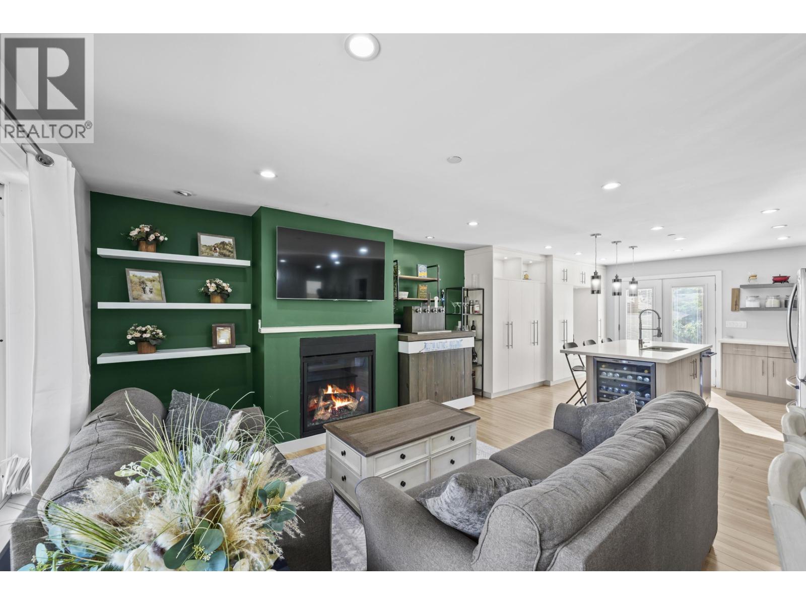 3759 COAST MERIDIAN ROAD, Port Coquitlam