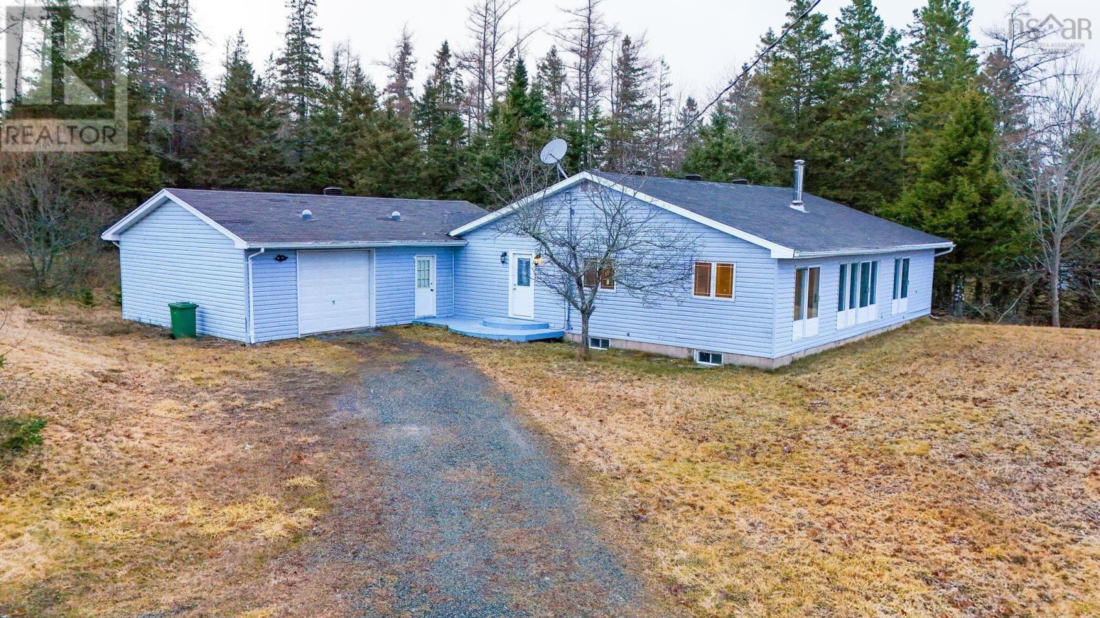 Property 33 of 35 of 9676 Highway 224