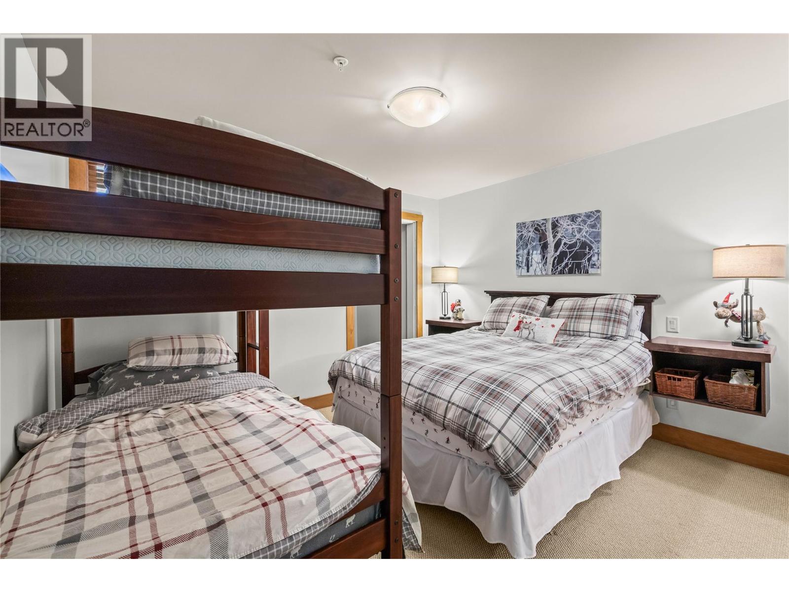 D 4899 Snowpines Road, Big White