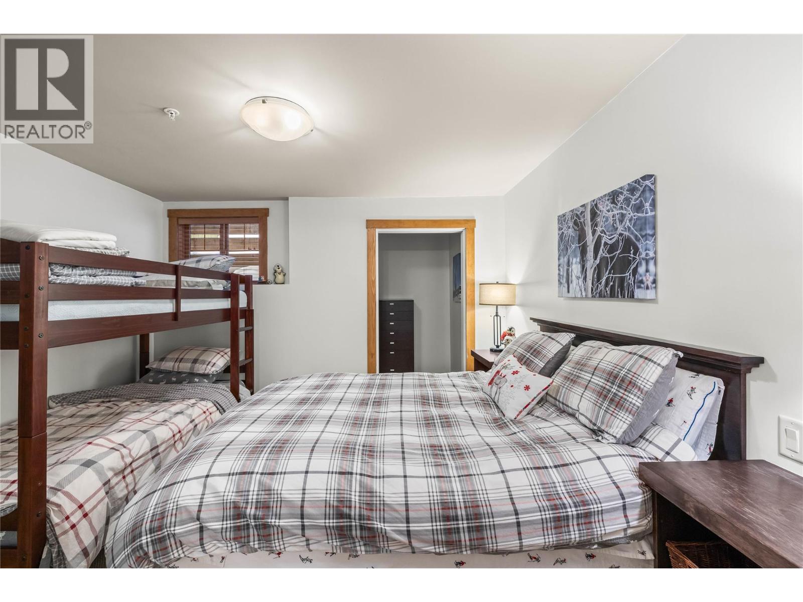 D 4899 Snowpines Road, Big White