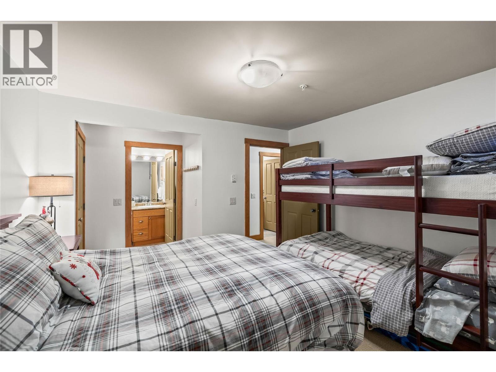 D 4899 Snowpines Road, Big White