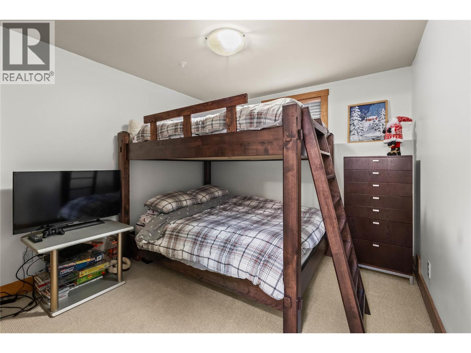 D 4899 Snowpines Road, Big White