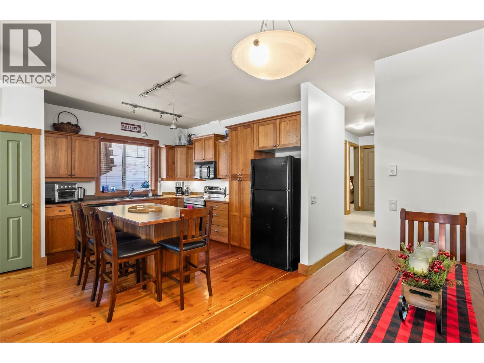 D 4899 Snowpines Road, Big White