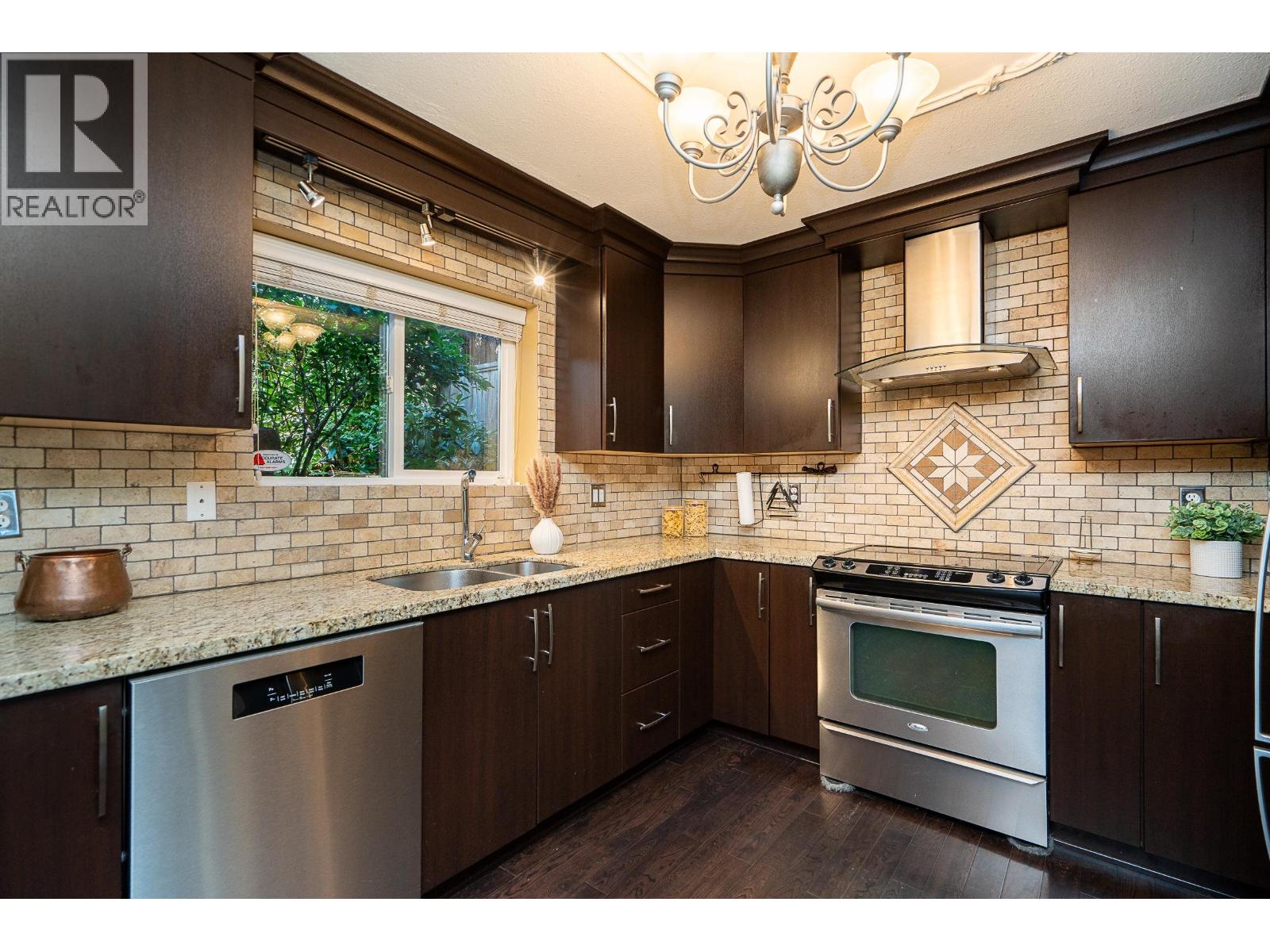 1135 VANIER AVENUE, Coquitlam