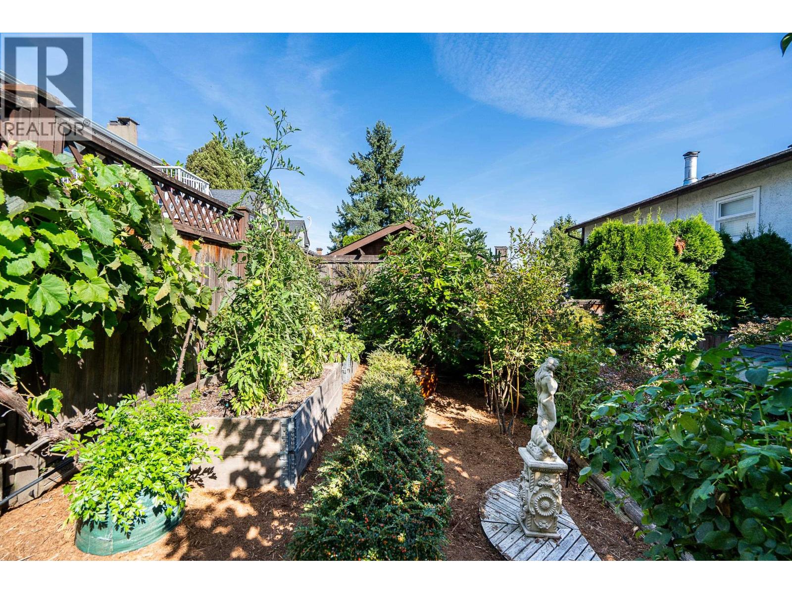 1135 VANIER AVENUE, Coquitlam