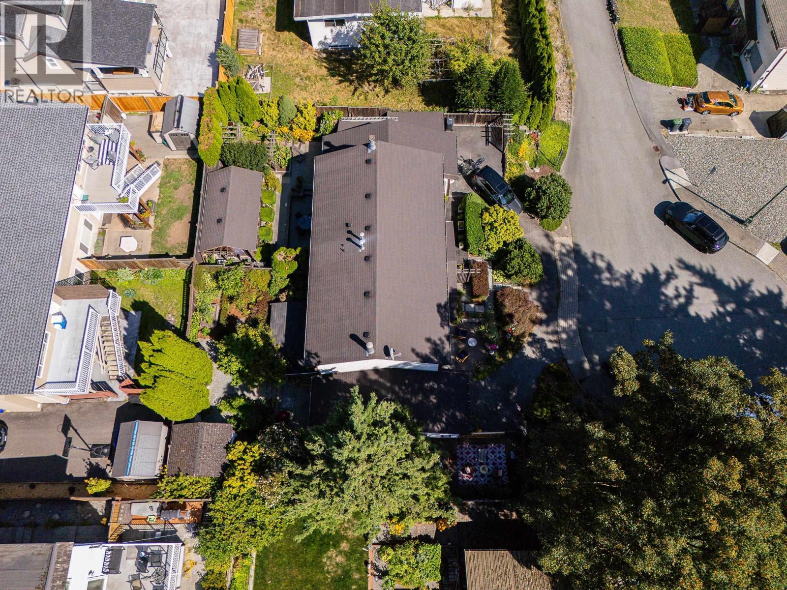 1135 VANIER AVENUE, Coquitlam