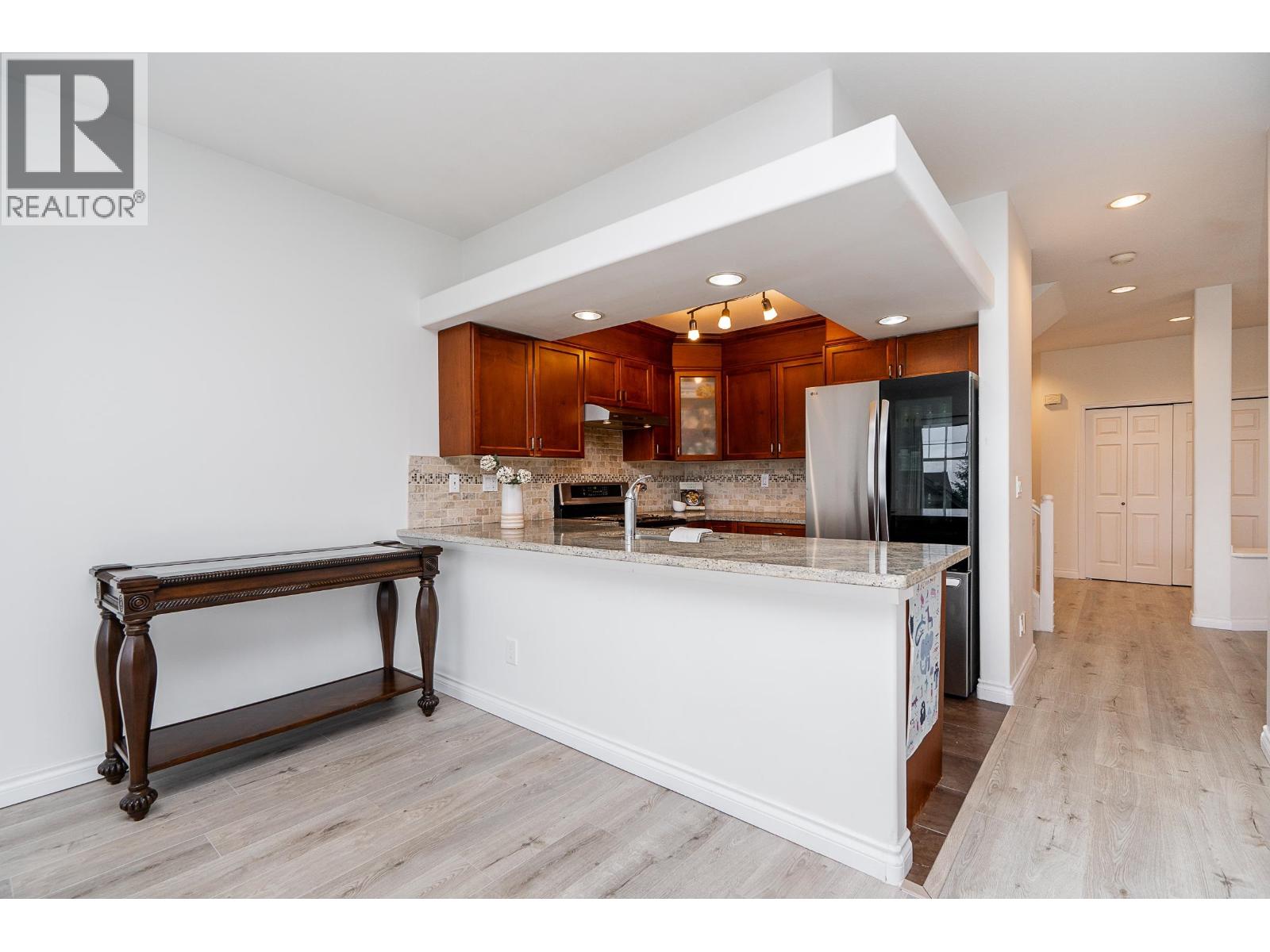 32 2979 PANORAMA DRIVE, Coquitlam