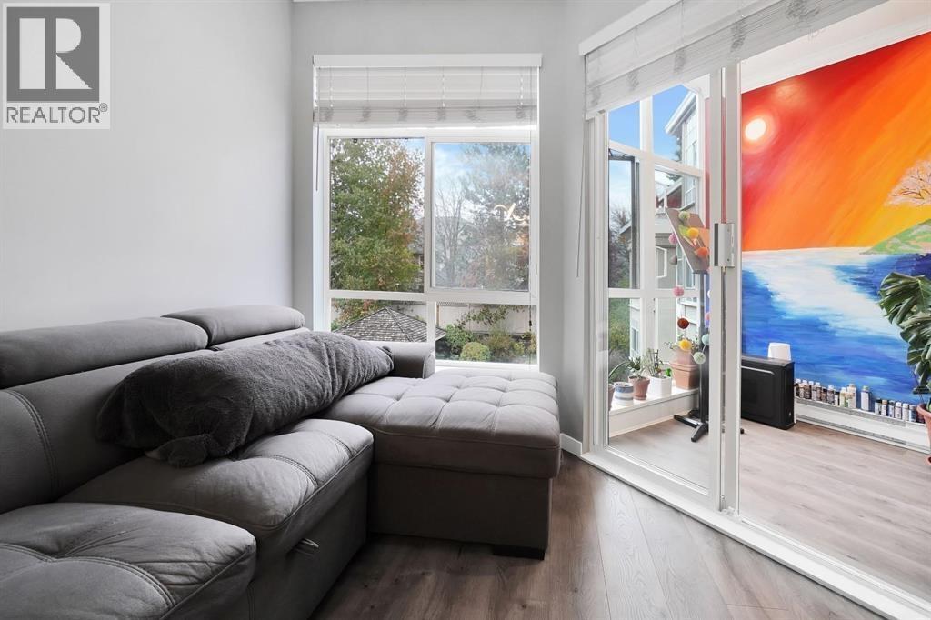 306 630 ROCHE POINT DRIVE, North Vancouver