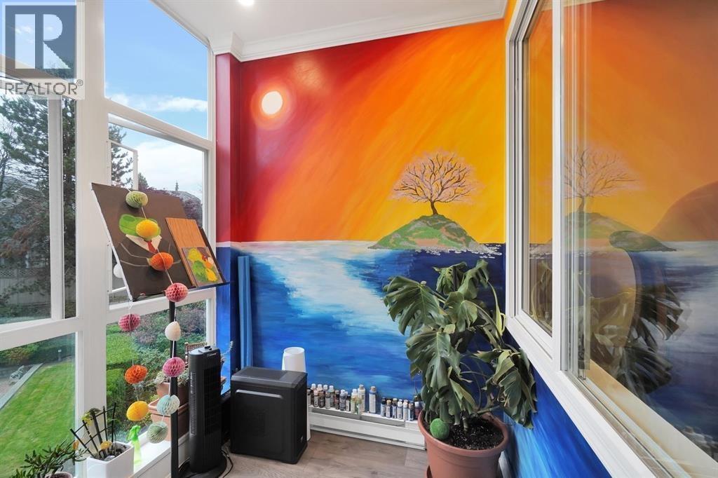 306 630 ROCHE POINT DRIVE, North Vancouver