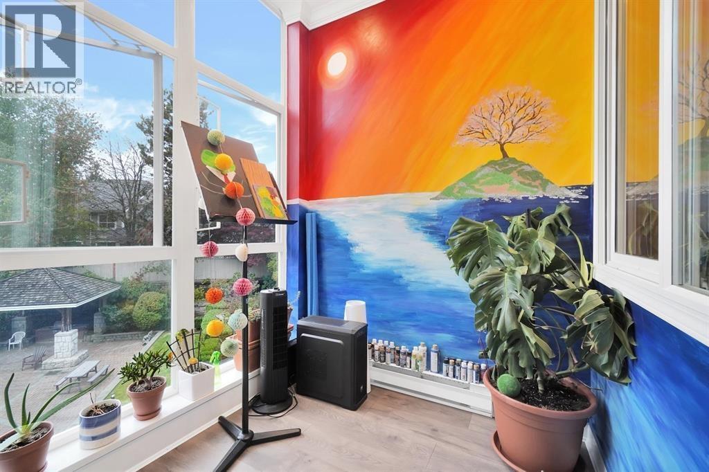 306 630 ROCHE POINT DRIVE, North Vancouver