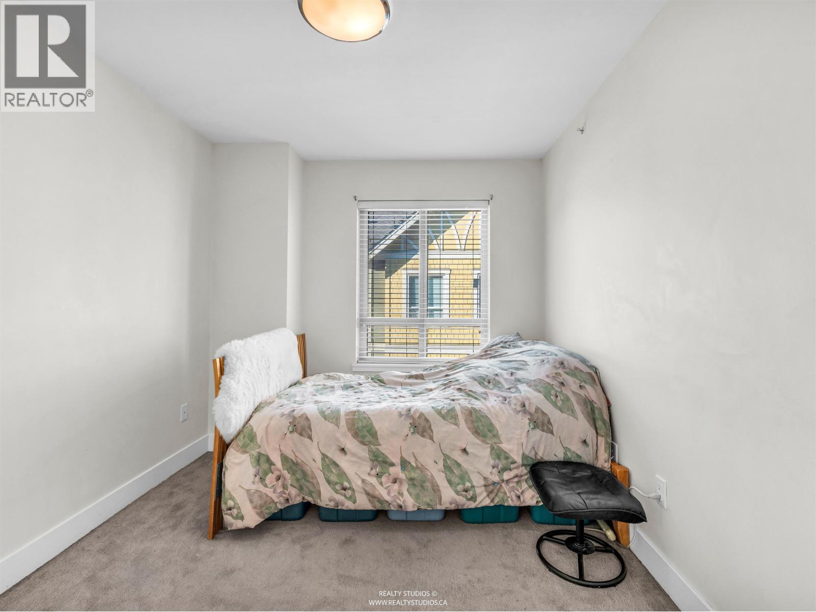 63 843 EWEN AVENUE, New Westminster