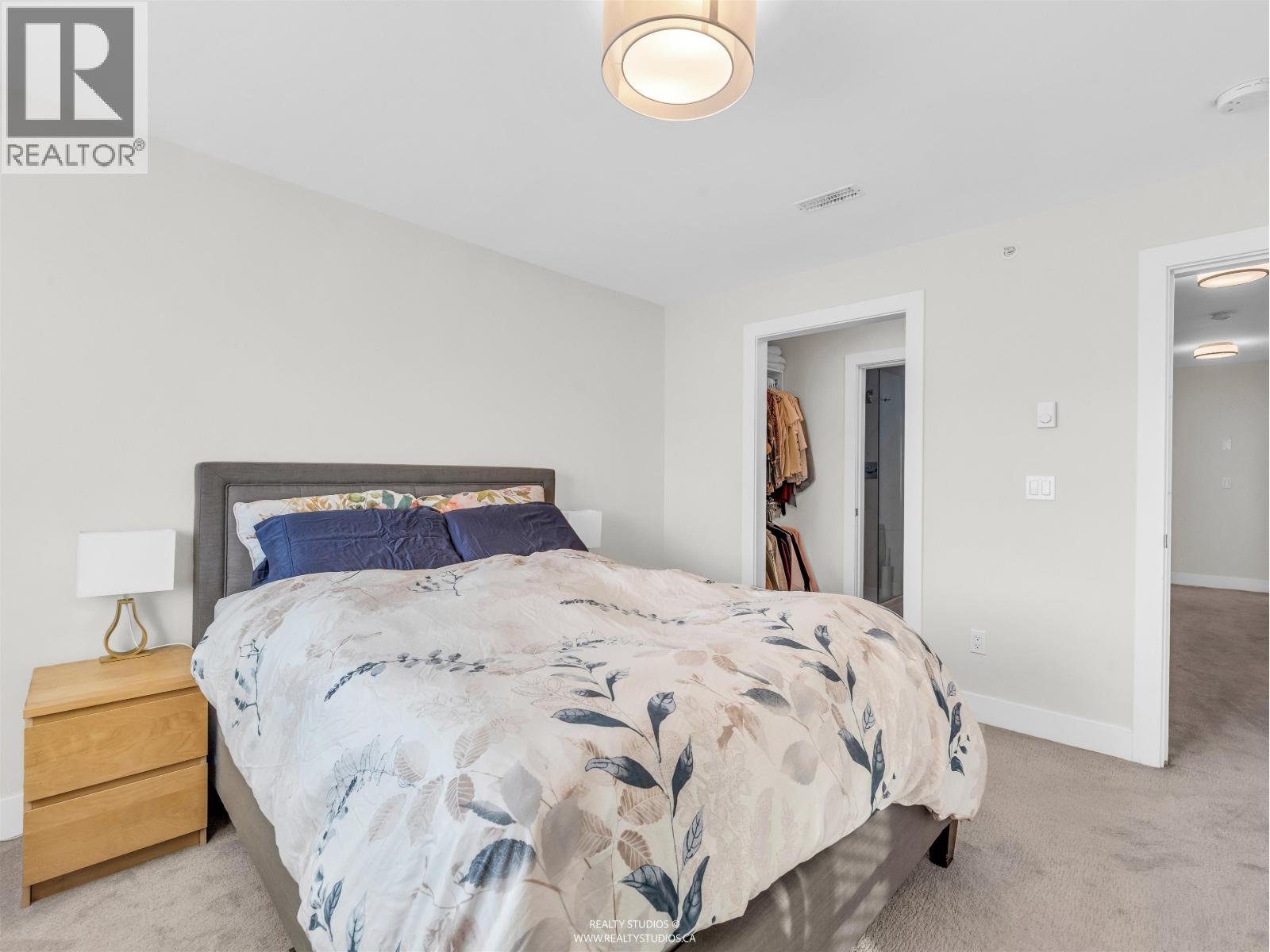 63 843 EWEN AVENUE, New Westminster