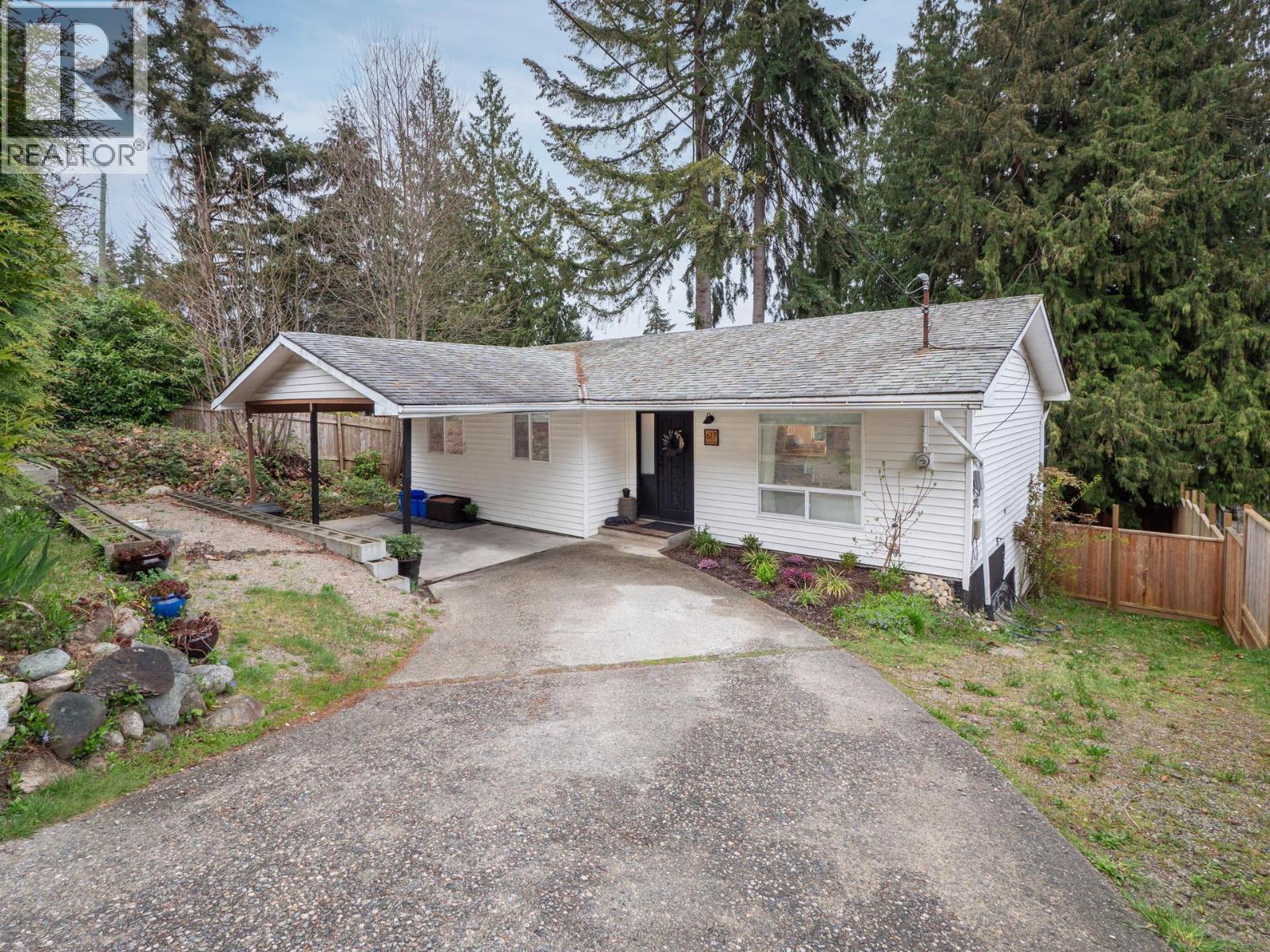 617 GOWER POINT ROAD, Gibsons