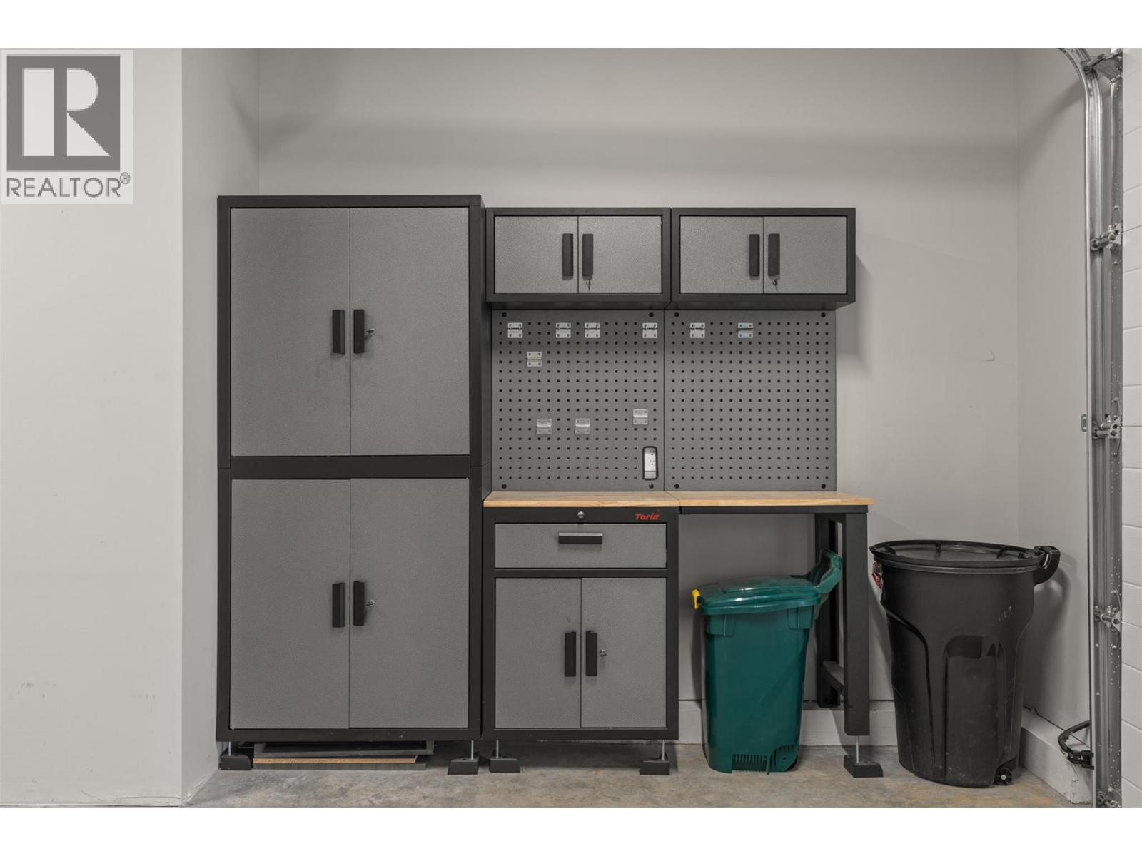 32 2810 15 Avenue Northeast, Salmon Arm