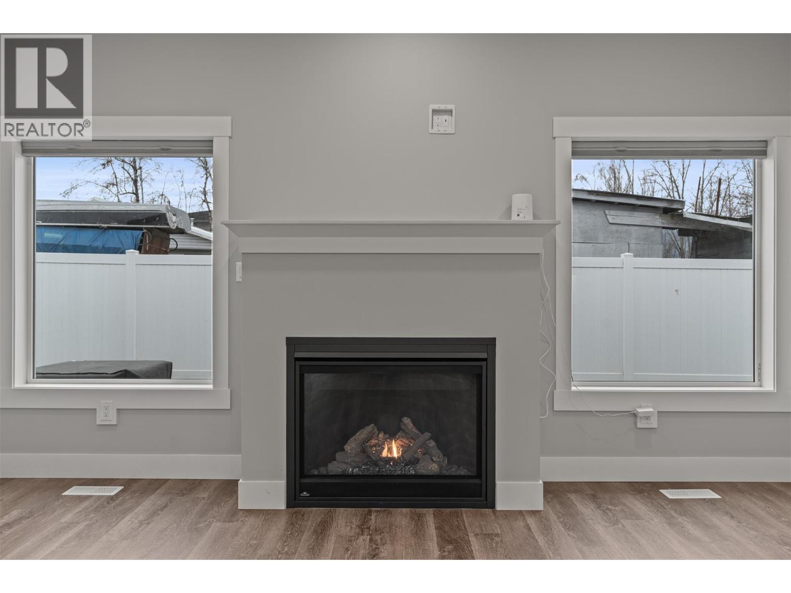 32 2810 15 Avenue Northeast, Salmon Arm