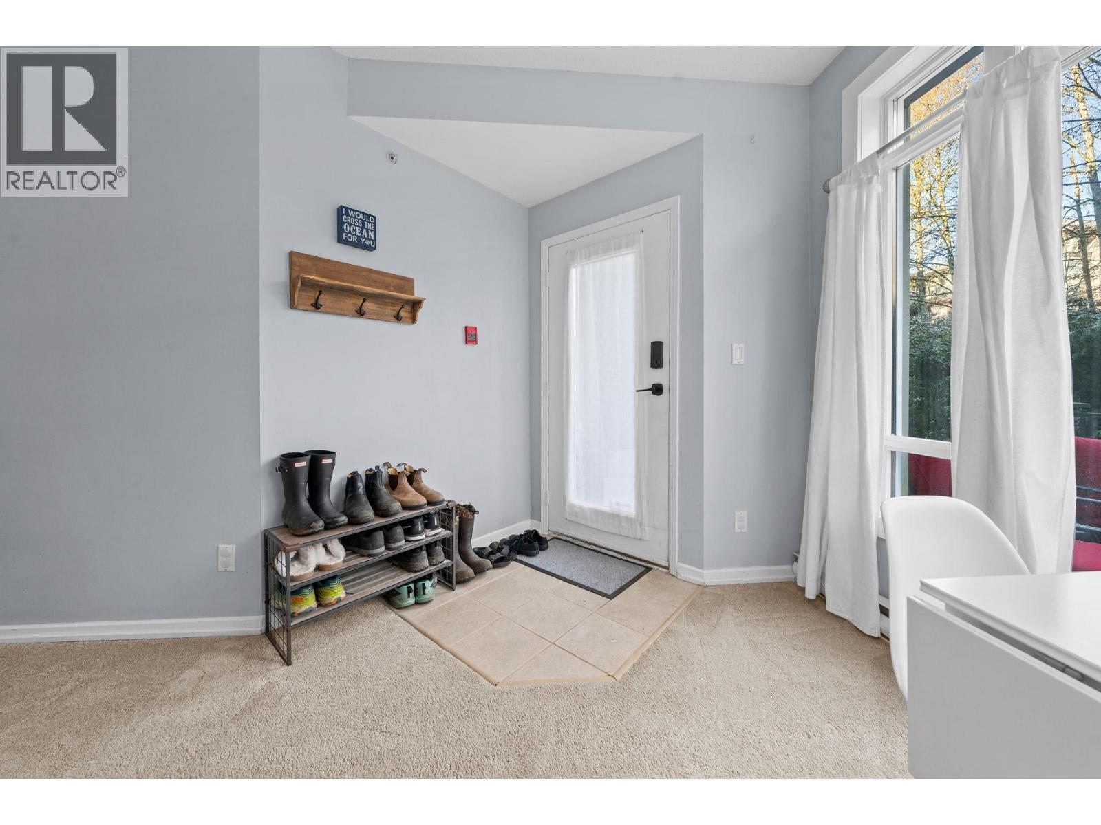 215 3600 WINDCREST DRIVE, North Vancouver