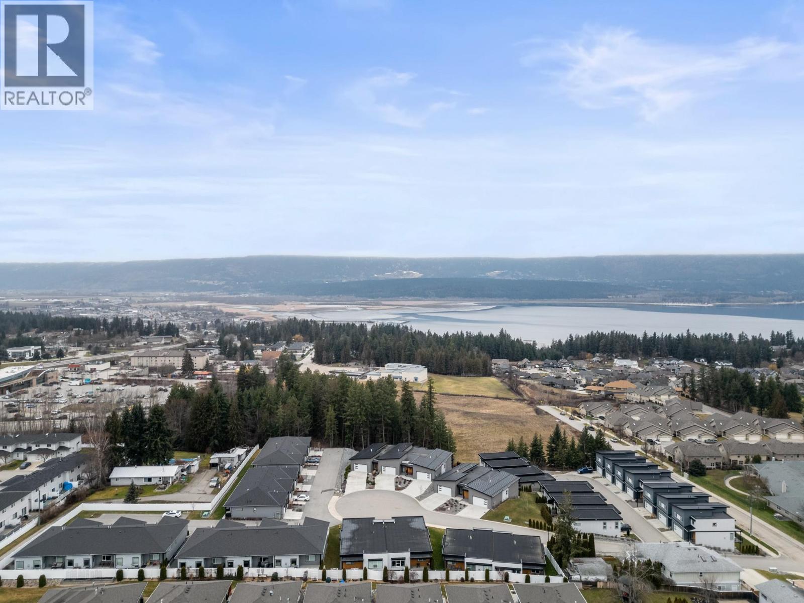 32 2810 15 Avenue Northeast, Salmon Arm