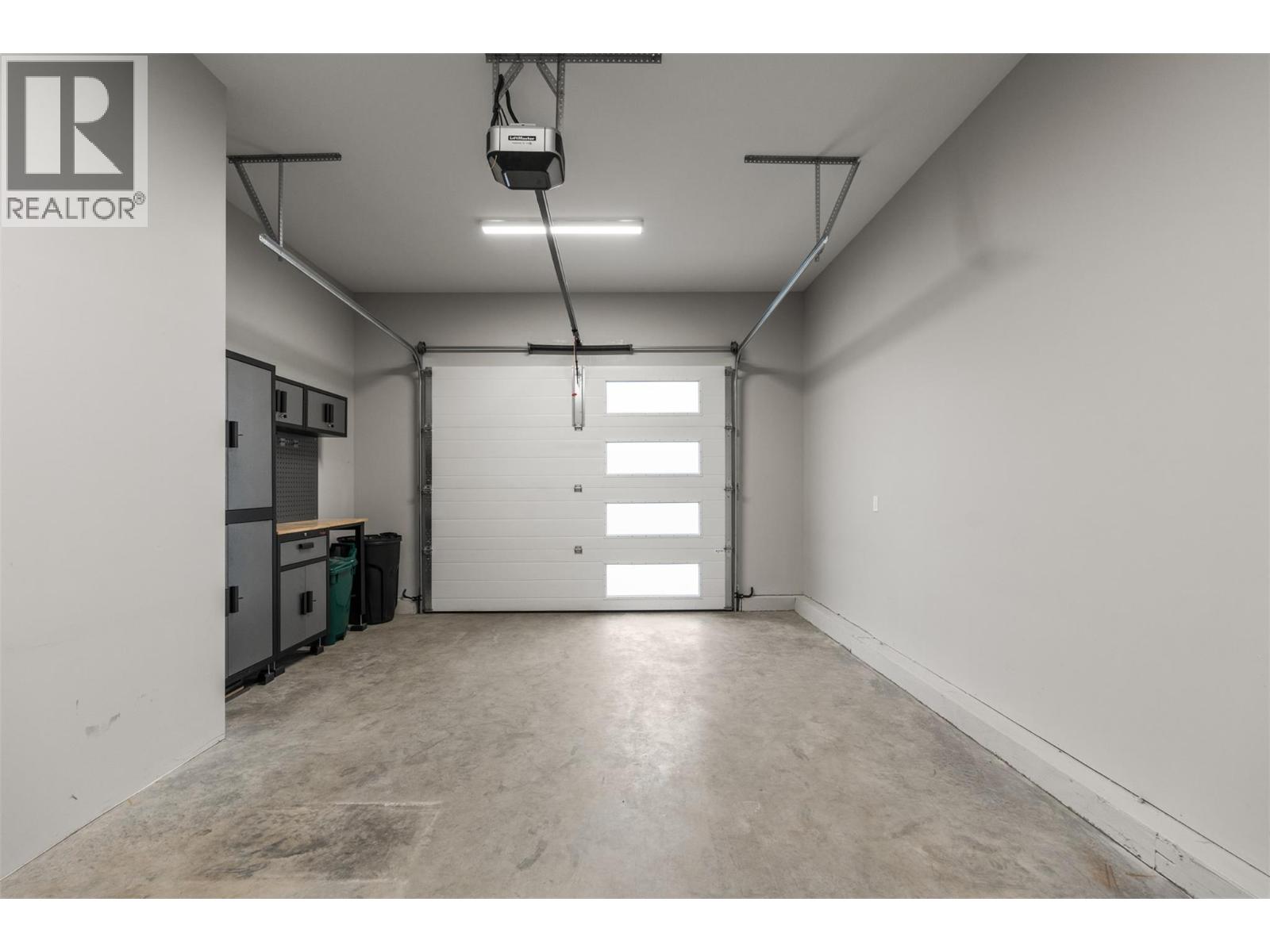 32 2810 15 Avenue Northeast, Salmon Arm