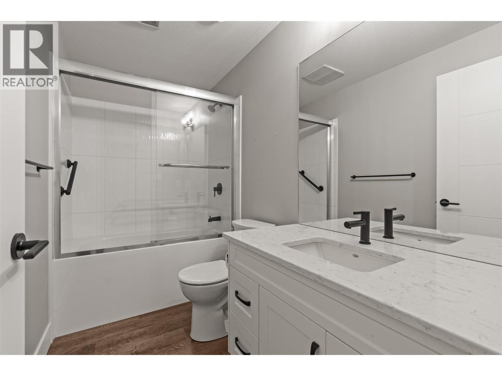 32 2810 15 Avenue Northeast, Salmon Arm