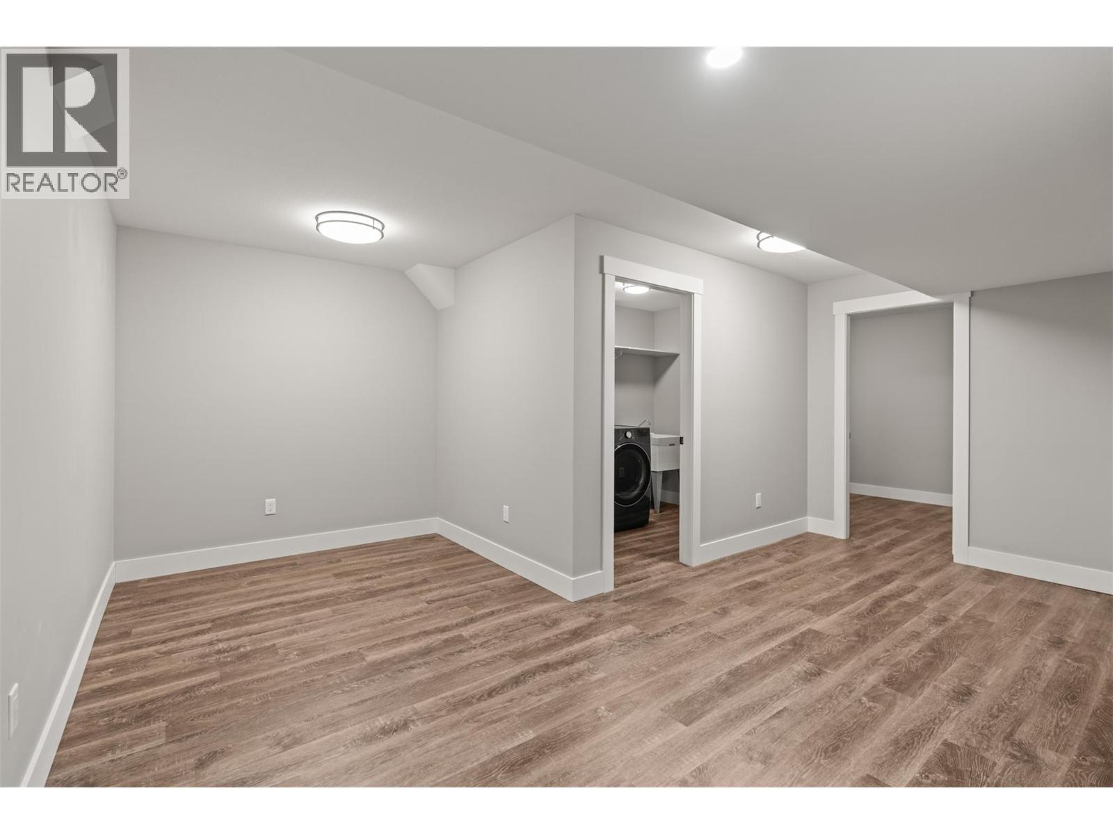 32 2810 15 Avenue Northeast, Salmon Arm