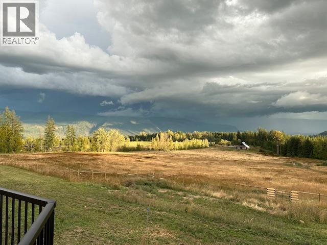 100 Lidstone Road, Salmon Arm