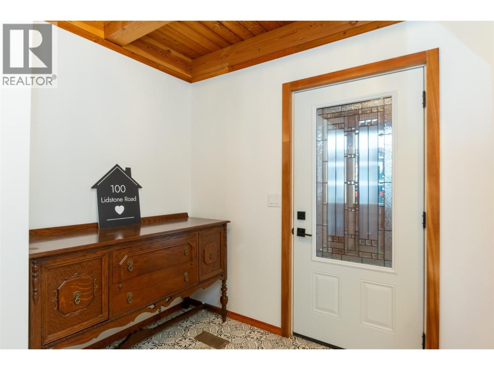  100 Lidstone Road, Salmon Arm