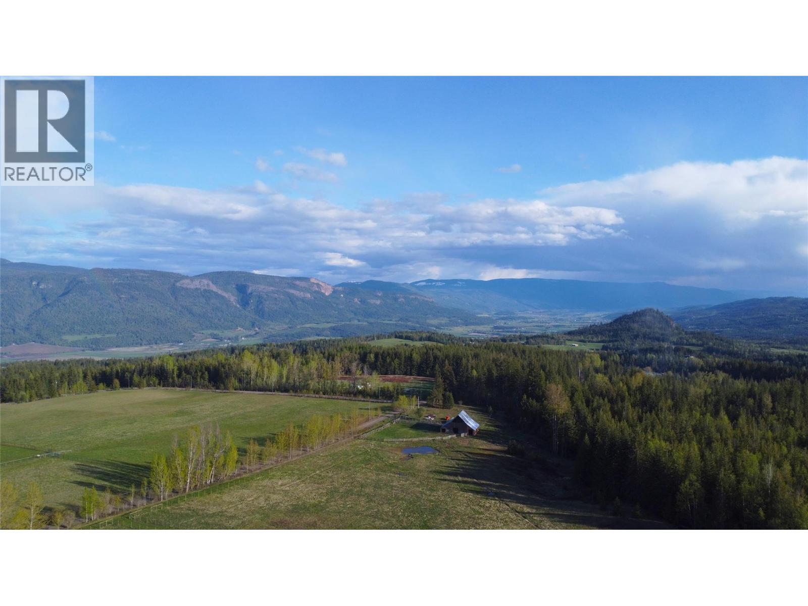  100 Lidstone Road, Salmon Arm