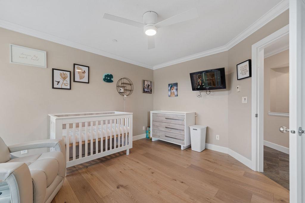 1087 FINLAY STREET, White Rock