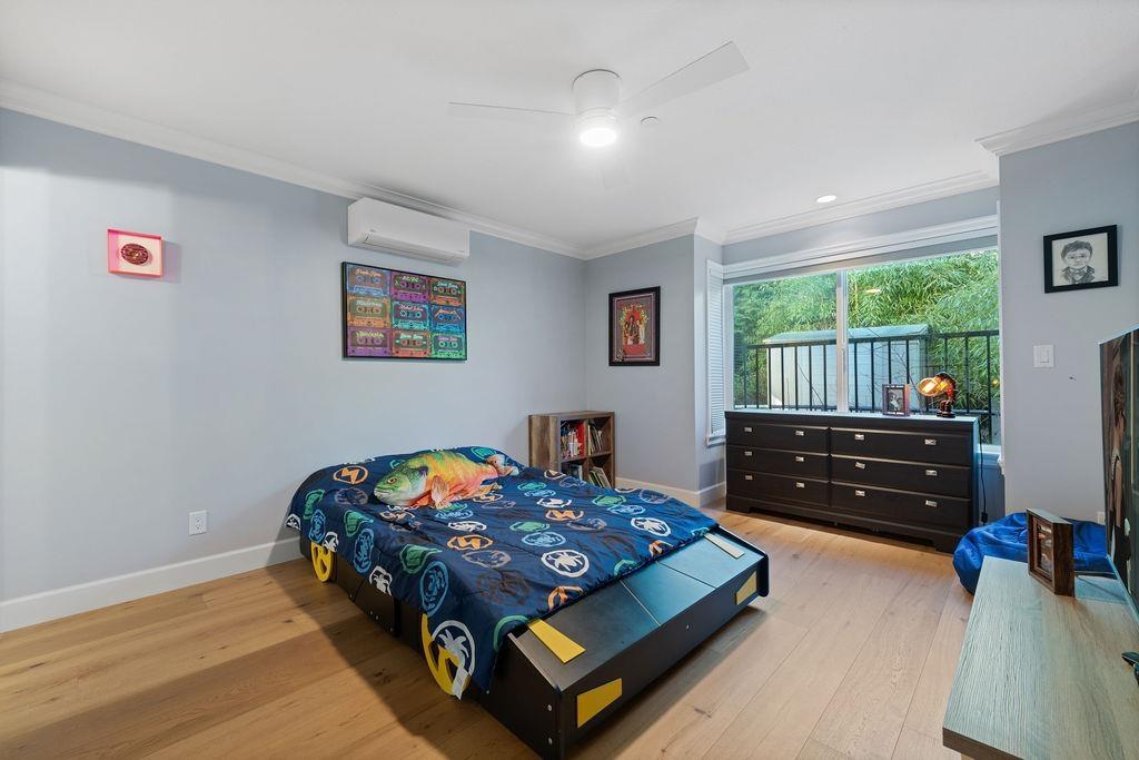 1087 FINLAY STREET, White Rock