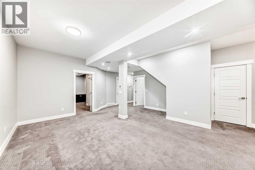 Single Family House for Sale in   Street NW Parkdale Calgary 