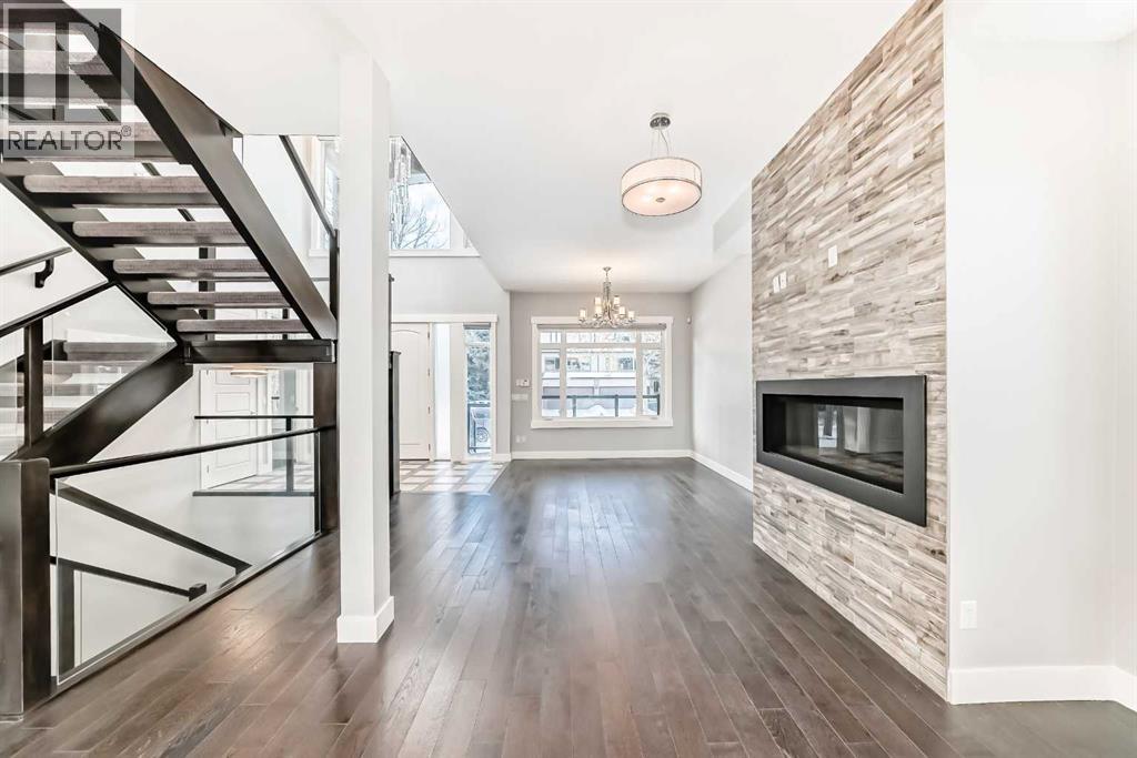 Single Family House for Sale in   Street NW Parkdale Calgary 