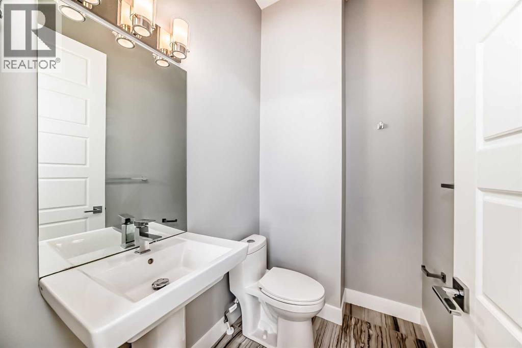 Single Family House for Sale in   Street NW Parkdale Calgary 