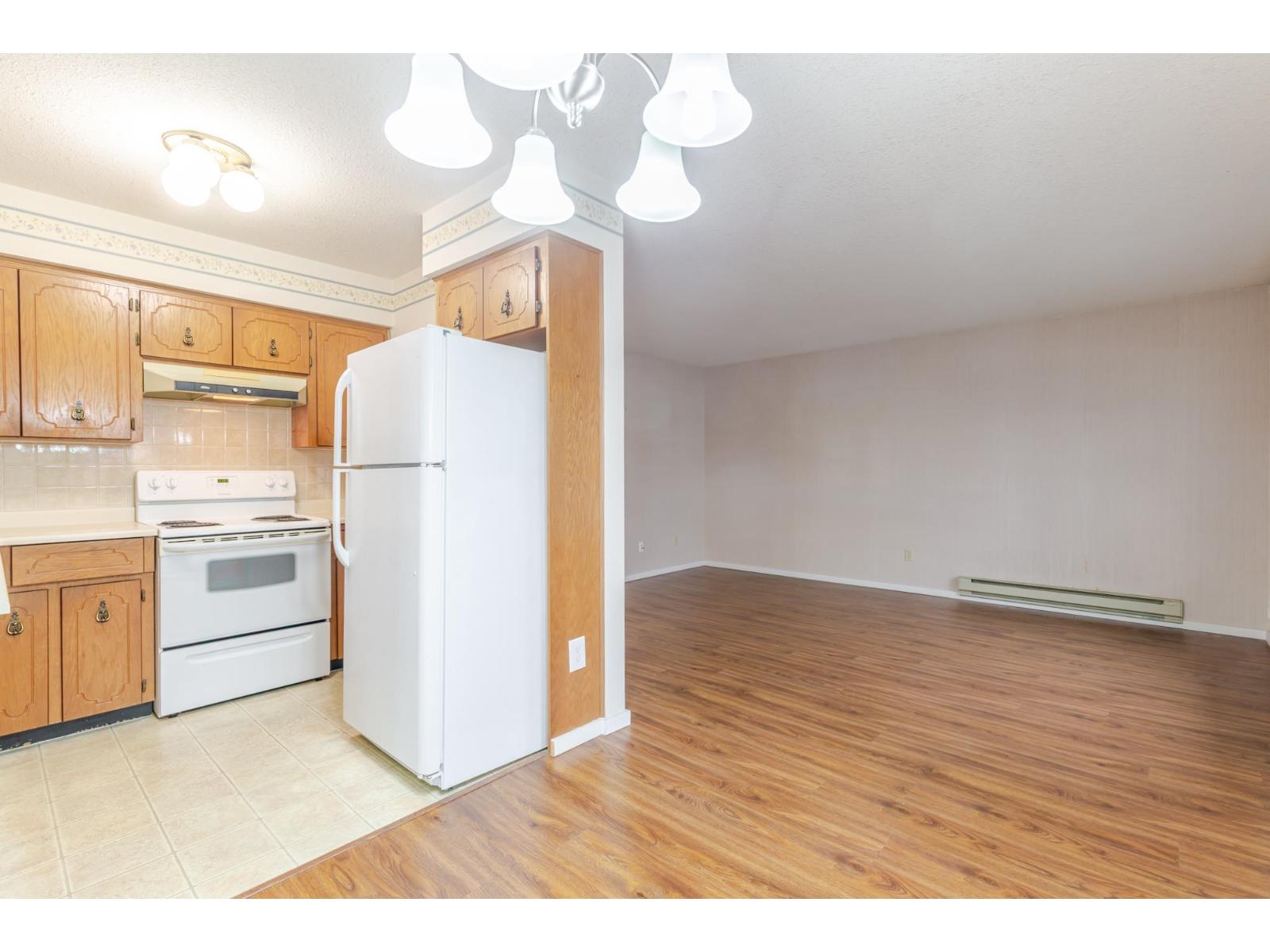 202 2853 BOURQUIN CRESCENT, Abbotsford