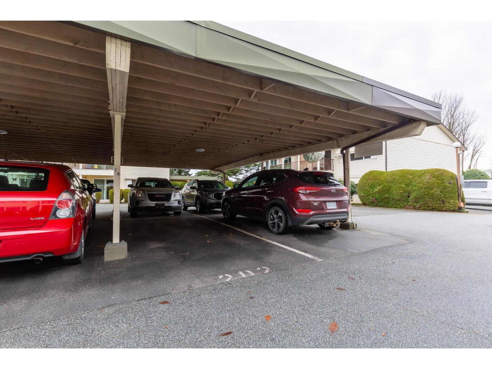 202 2853 BOURQUIN CRESCENT, Abbotsford