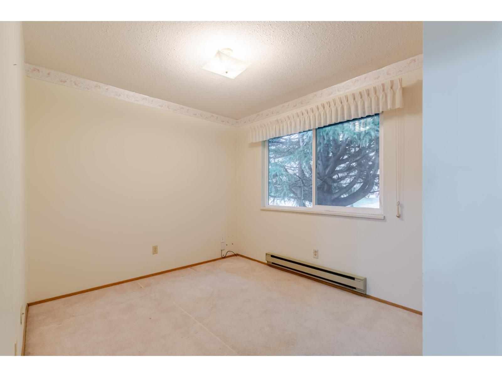 202 2853 BOURQUIN CRESCENT, Abbotsford