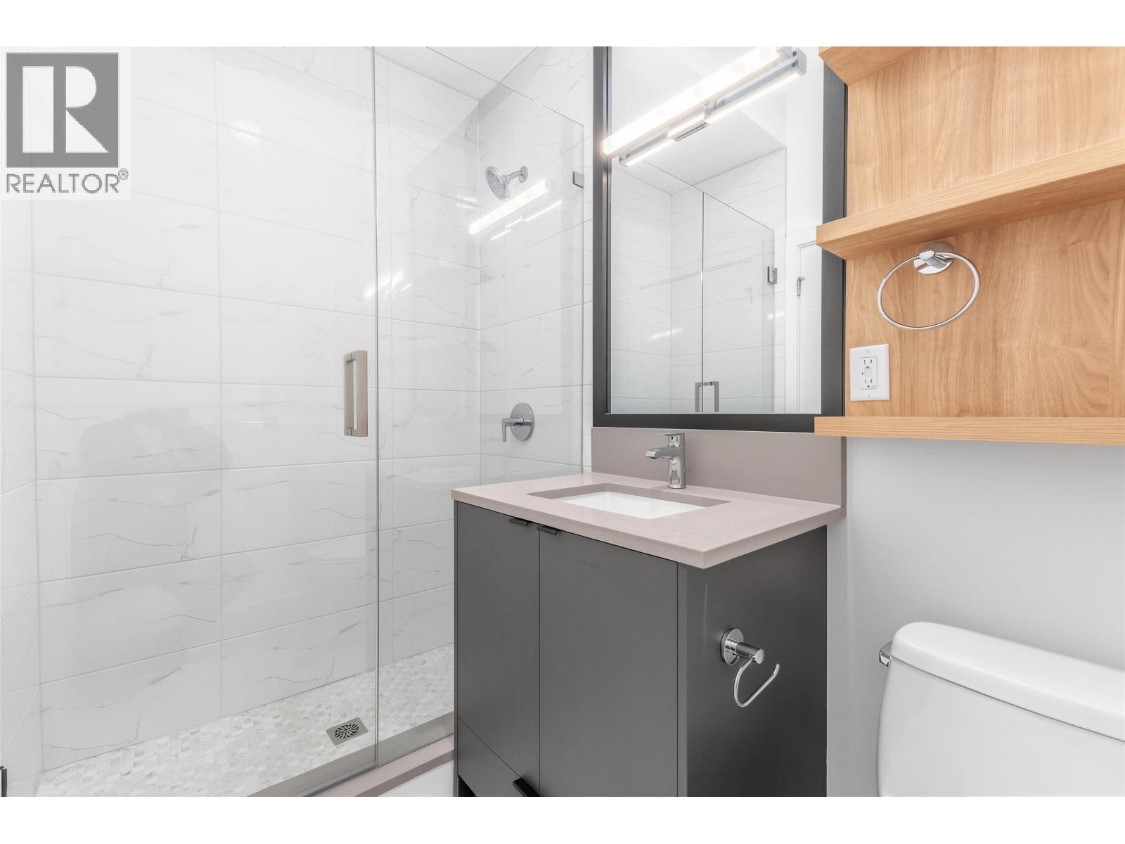 7353 OAK STREET, Vancouver