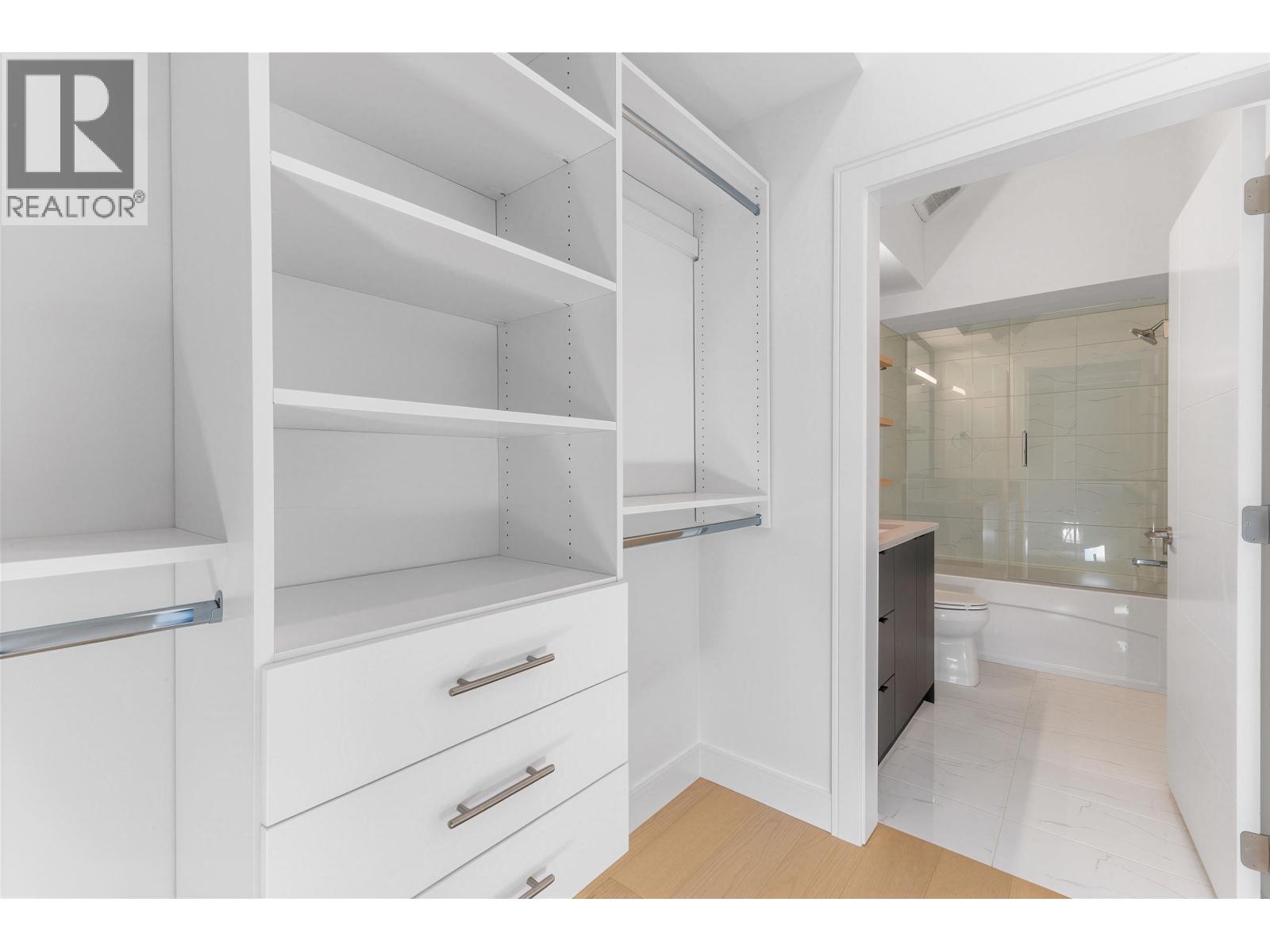 7353 OAK STREET, Vancouver