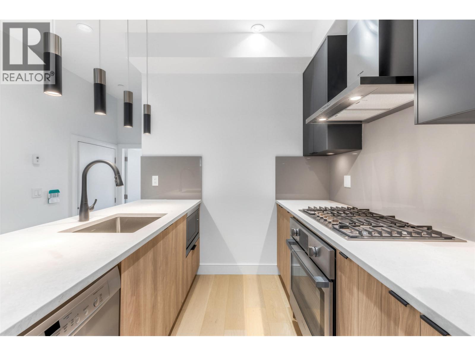 7353 OAK STREET, Vancouver