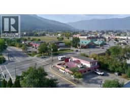 21 & 61 Shuswap Street Nw, Salmon Arm, BC V1E4N7 Photo 12
