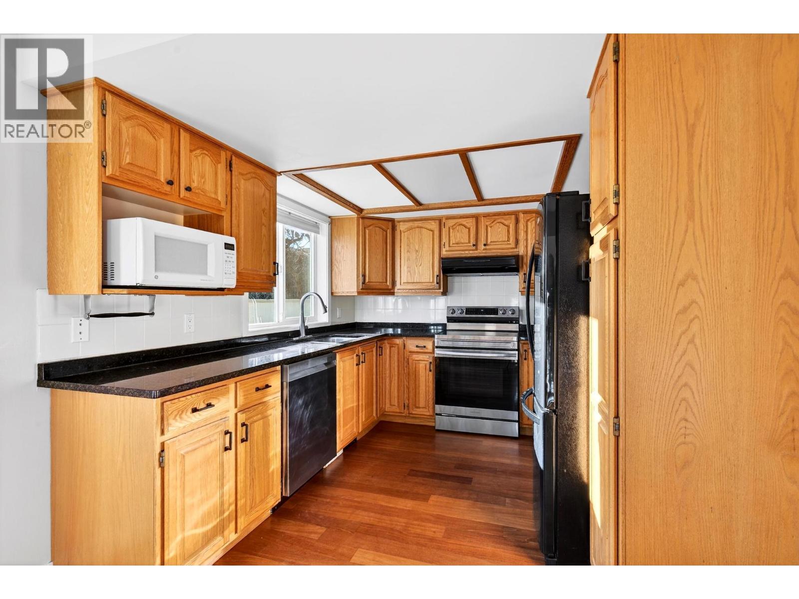  1005 Wintergreen Drive, Kelowna