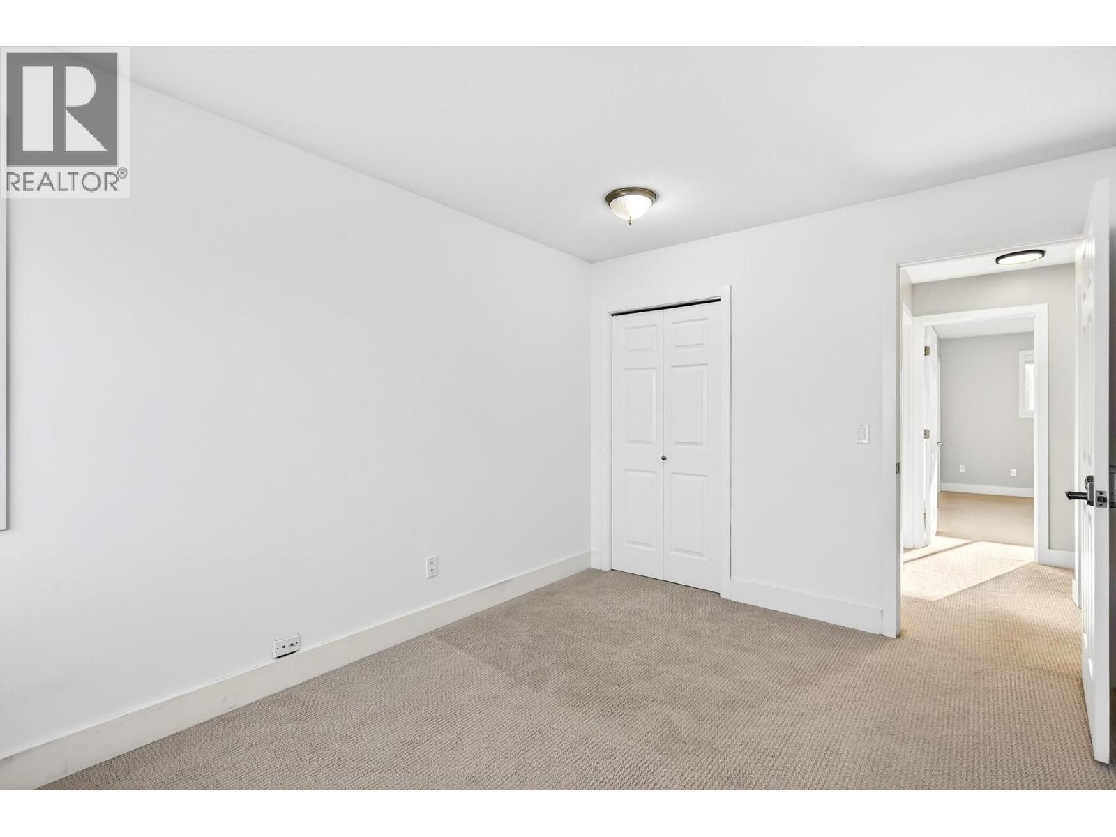  1005 Wintergreen Drive, Kelowna