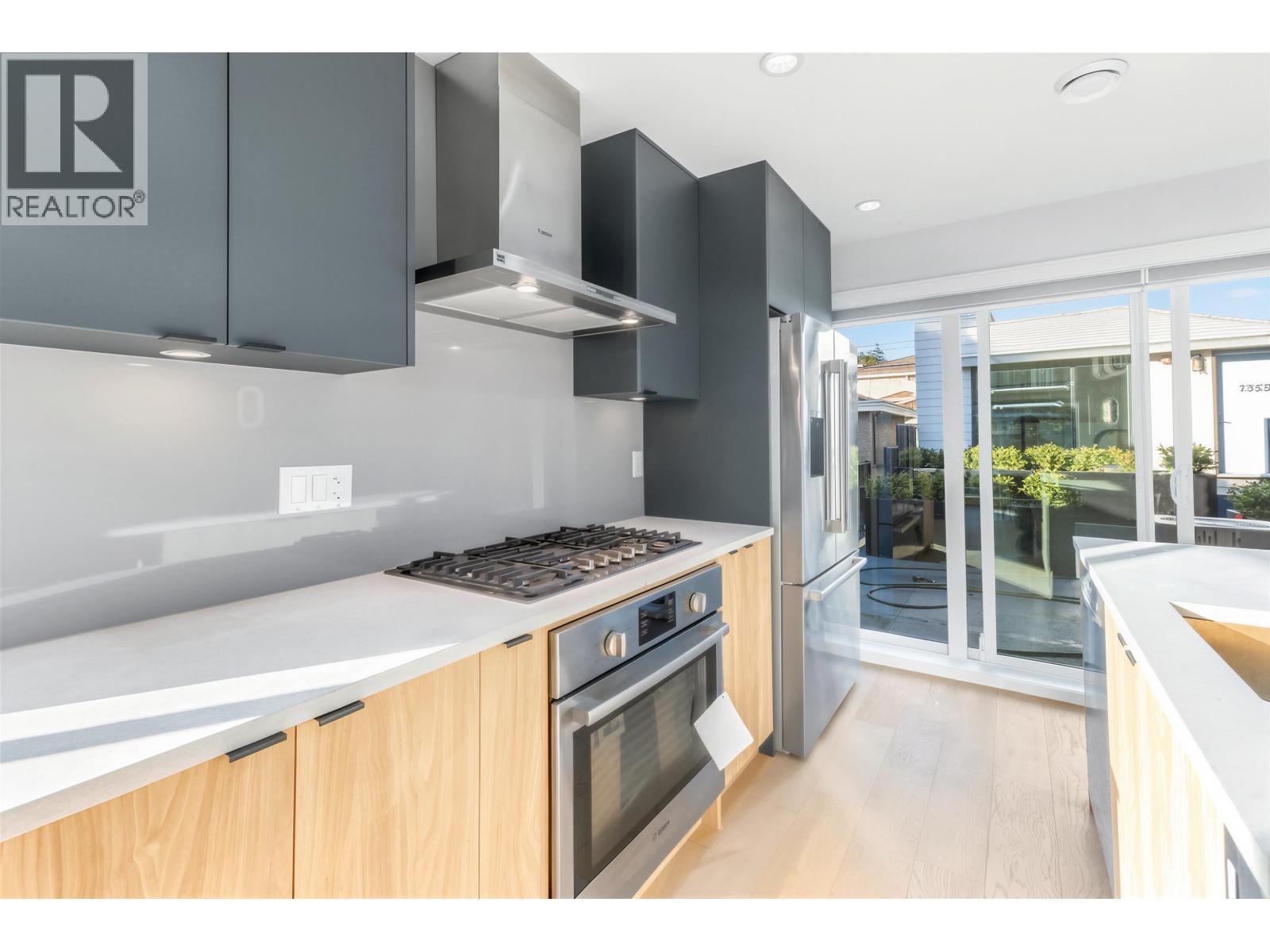 1007 W 58TH AVENUE, Vancouver