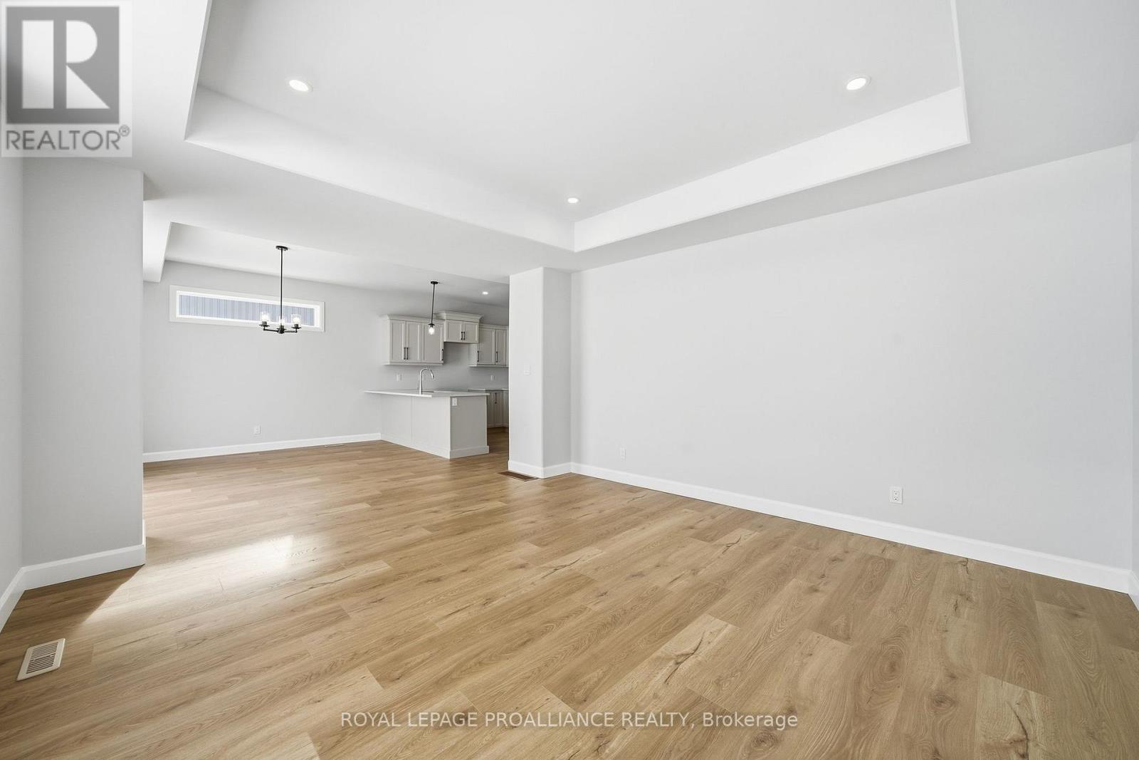 91 RAYCROFT DRIVE - 19