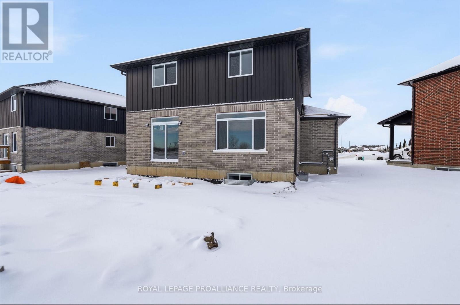 91 RAYCROFT DRIVE - 30