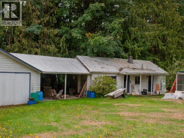 7889 HIGHWAY 101, Powell River