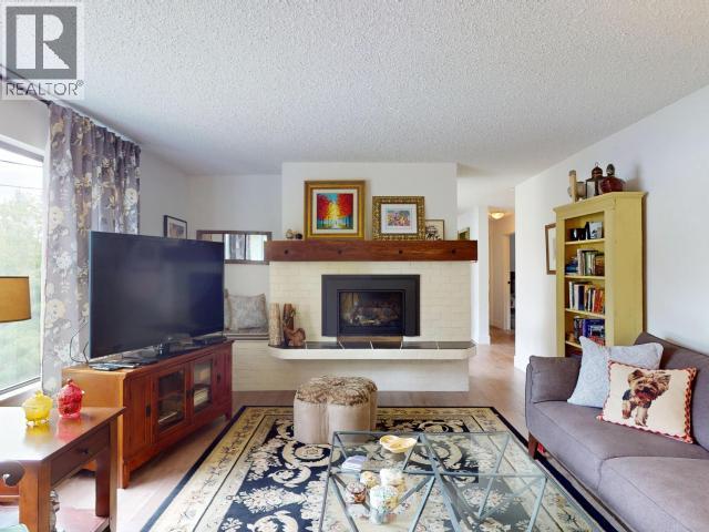 7889 HIGHWAY 101, Powell River