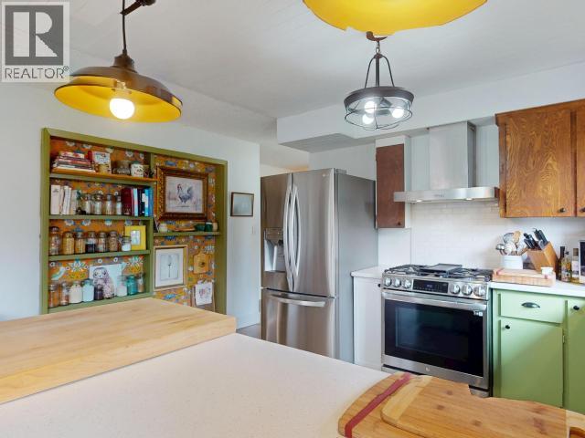 7889 HIGHWAY 101, Powell River