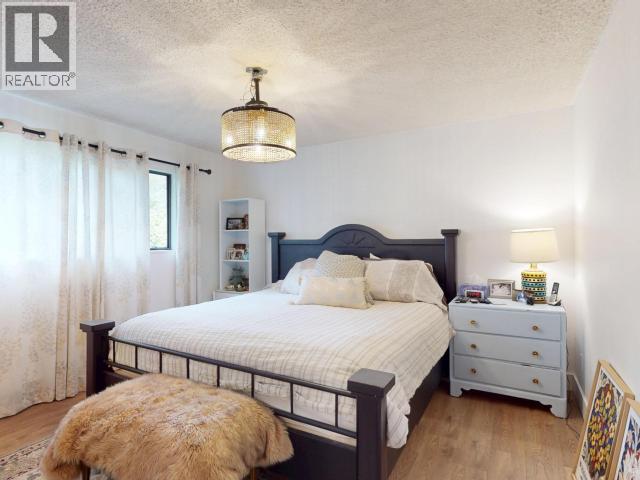 7889 HIGHWAY 101, Powell River