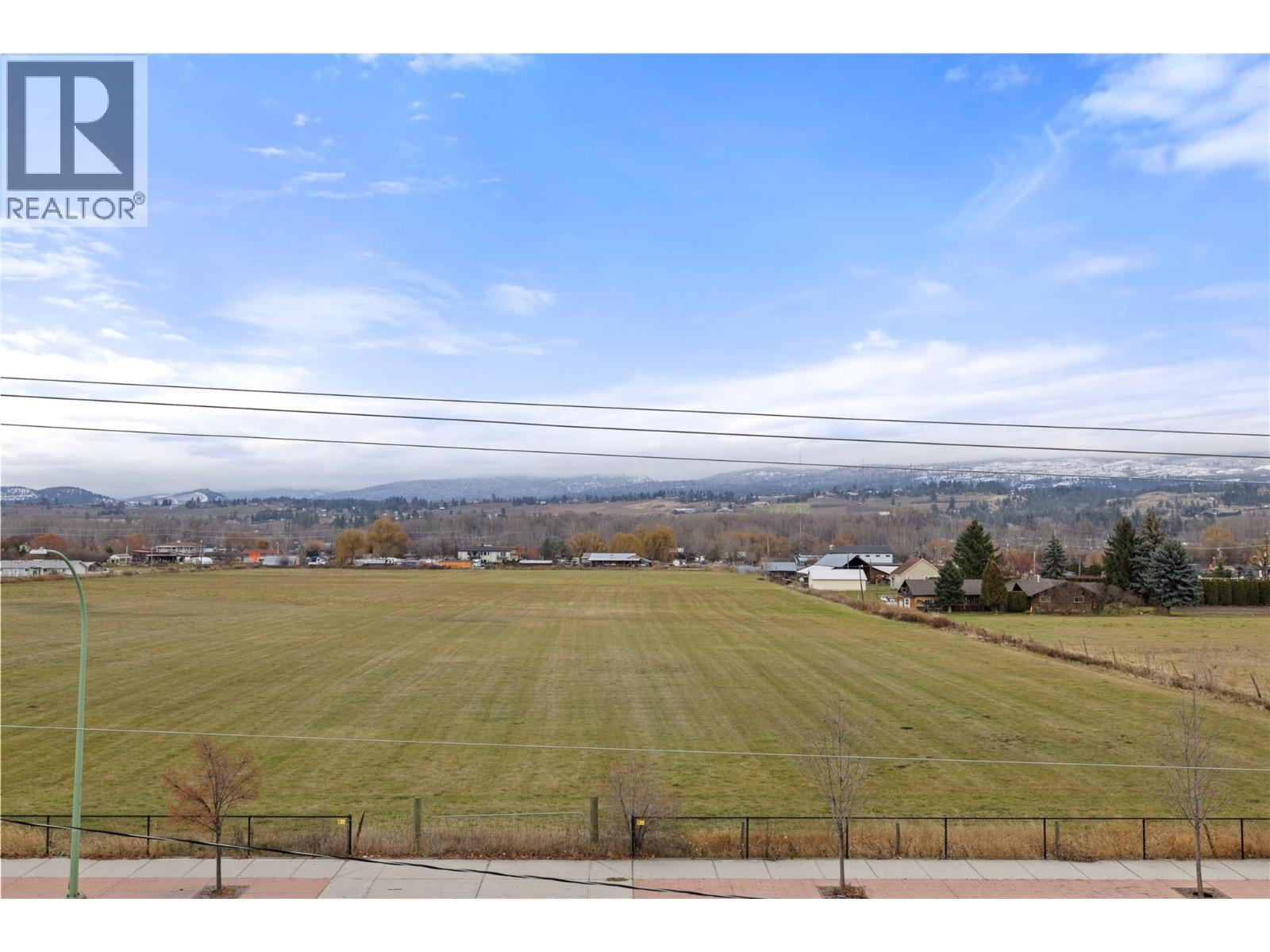 305 3735 Casorso Road, Kelowna