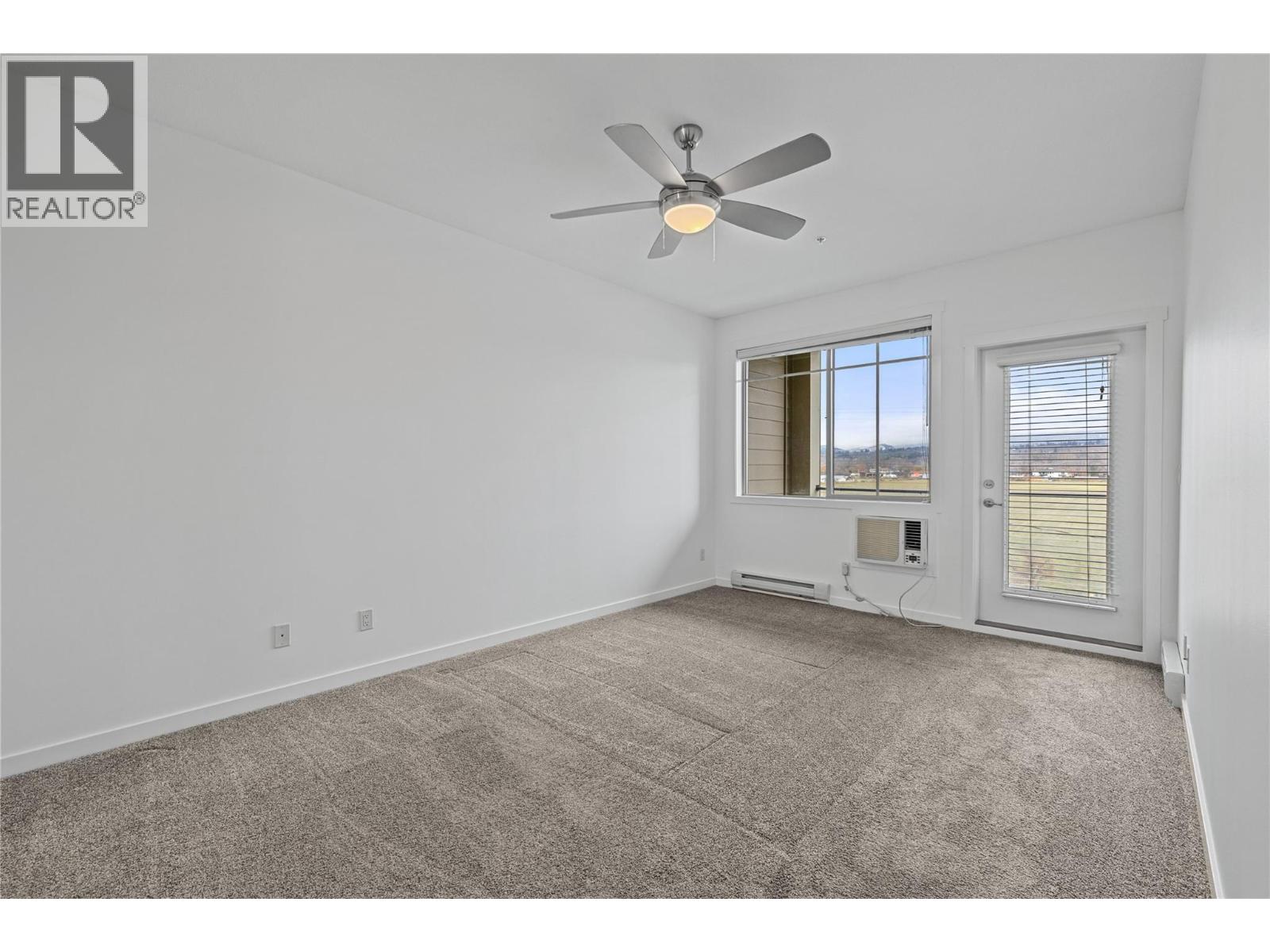 305 3735 Casorso Road, Kelowna